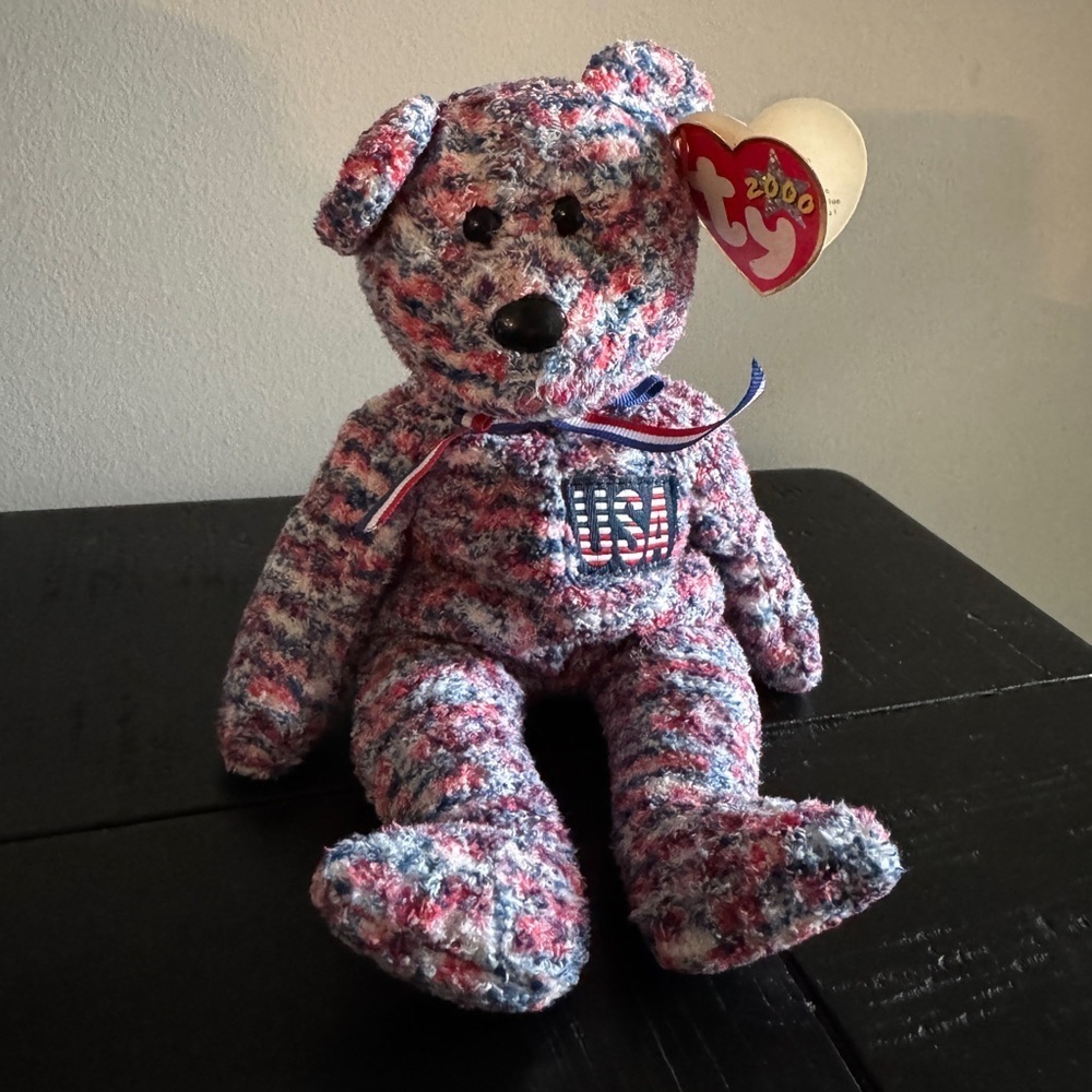 Ty Beanie Baby USA Bear 2000 Patriotic Collectible - Red White blue 4th of July